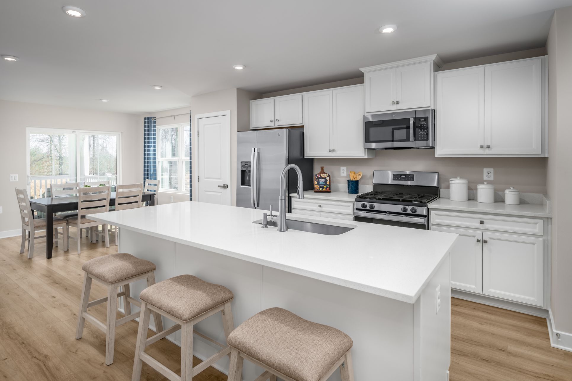 Low-maintenance main-level villas in a vibrant resort community!:Low-maintenance, main-level living villas in a vibrant active adult community with resort-style amenities. Schedule your visit today!