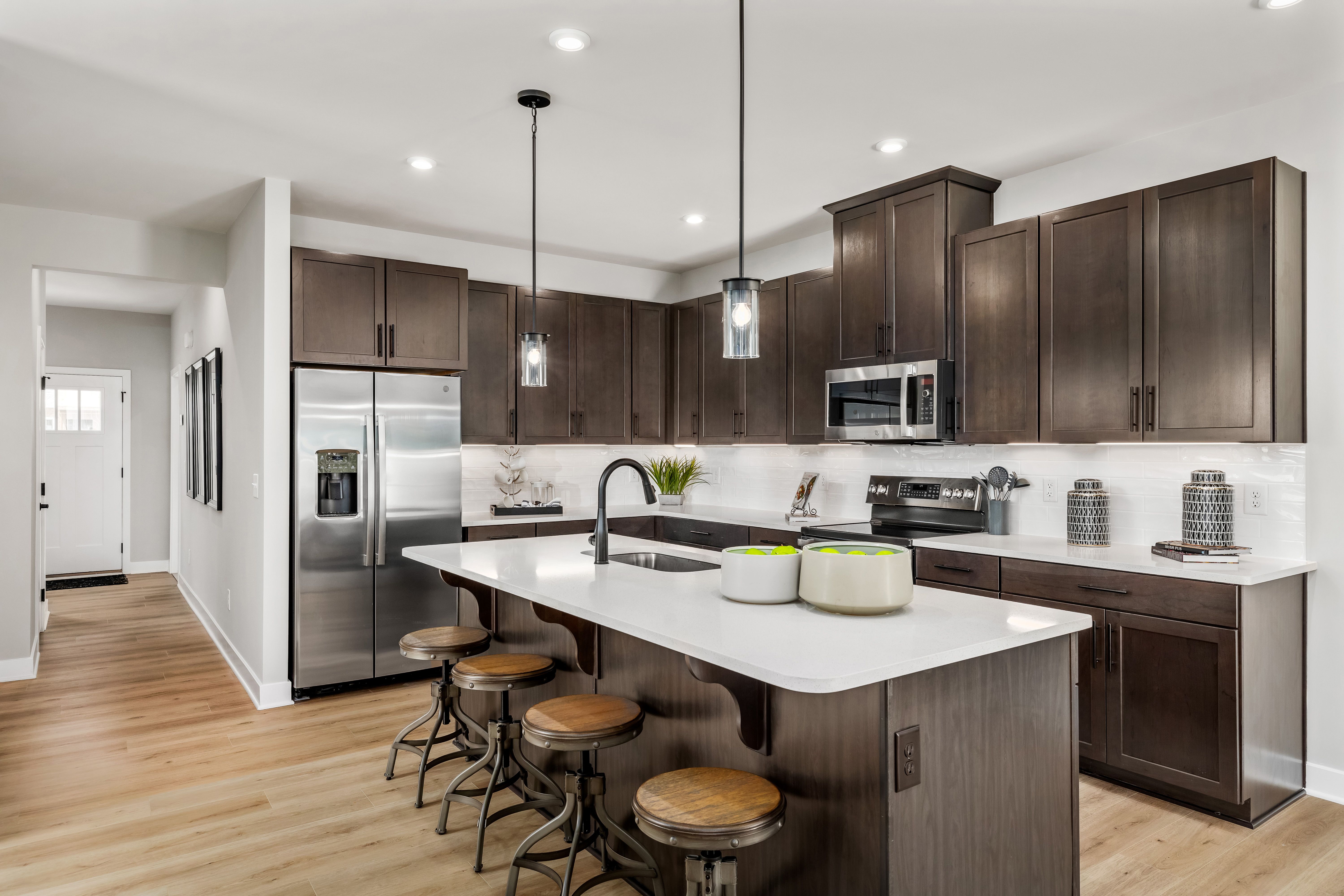 McCain's Station Townhomes,37066