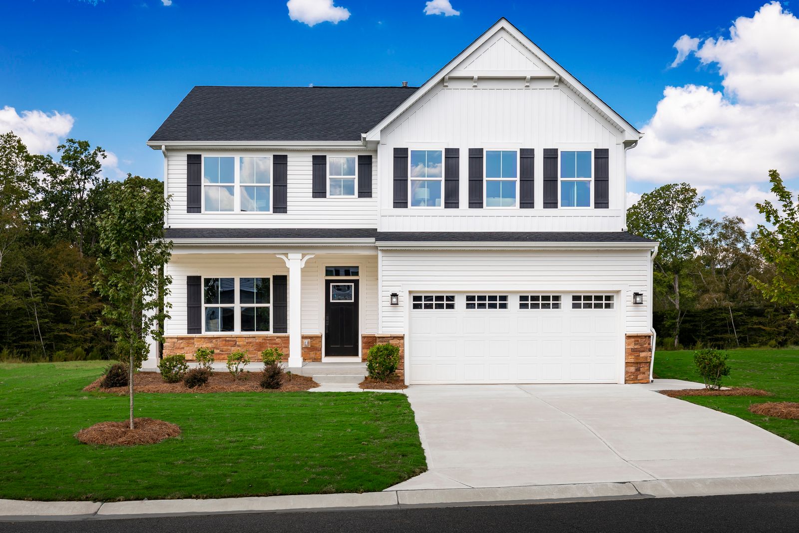 New Phase: Spacious floorplans designed to grow with you. Scenic views and upscale finishes!