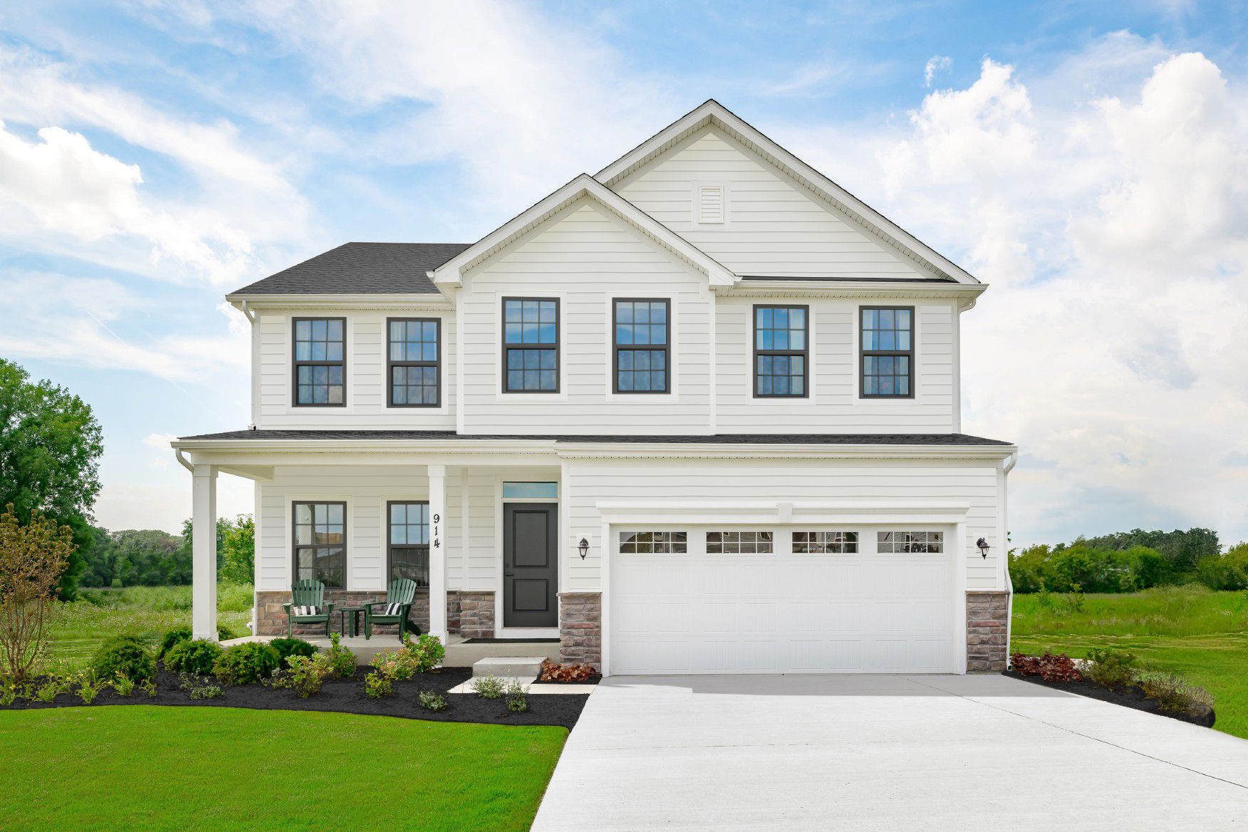 Luxury living in Easley! Beautiful tree-lined community with amenities, 1 mile from Hwy 123.:Join us for an Open House this weekend: Saturday and Sunday from 2-4pm!