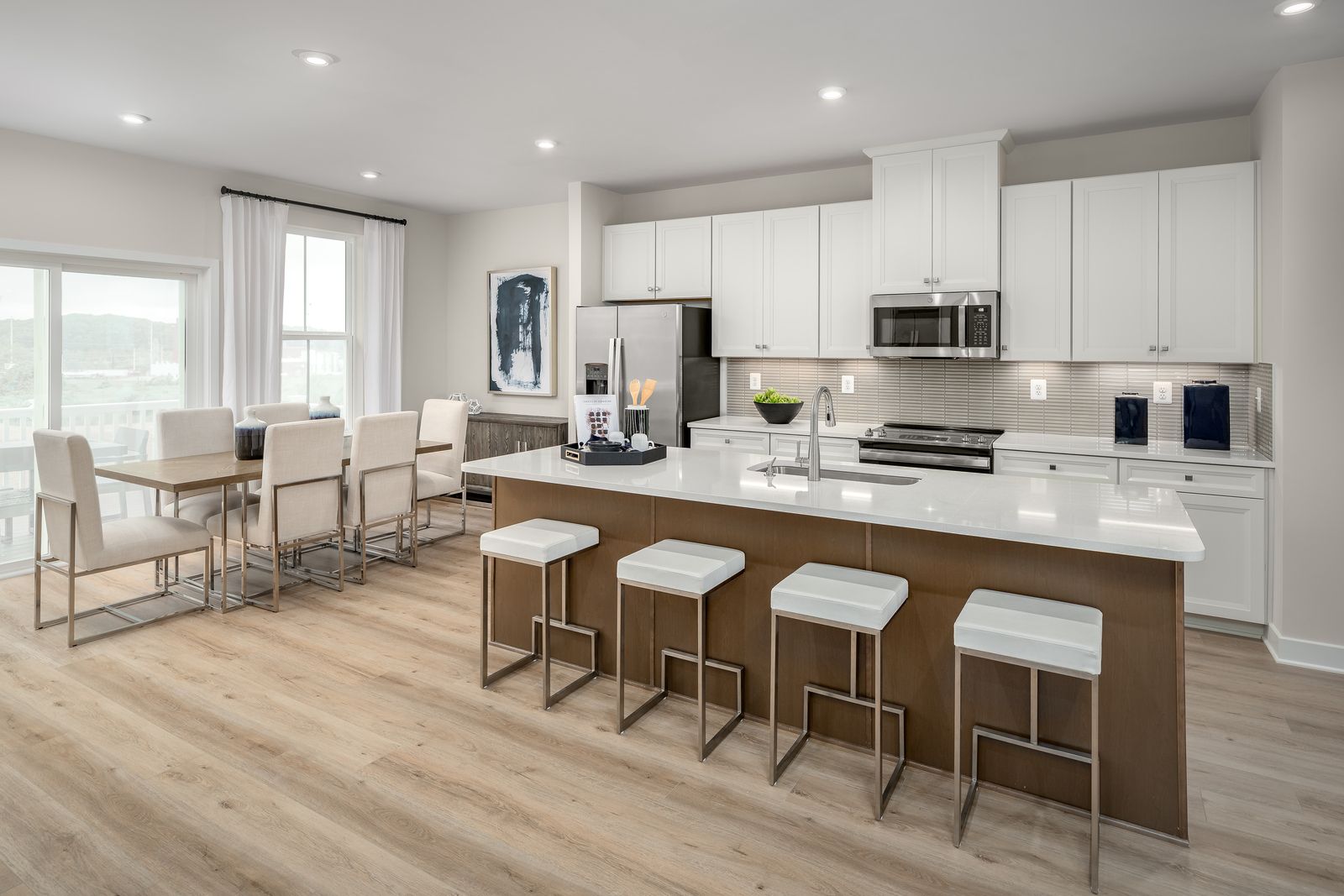 SOLD OUT: Uniquely designed, spacious 4-bedroom townhomes in Apex with low HOAs.:Now selling! Tour our spacious 4-bedroom townhomes- uniquely designed with the area's lowest HOA. Now offering 5% in closing cost! Book your appointment today!