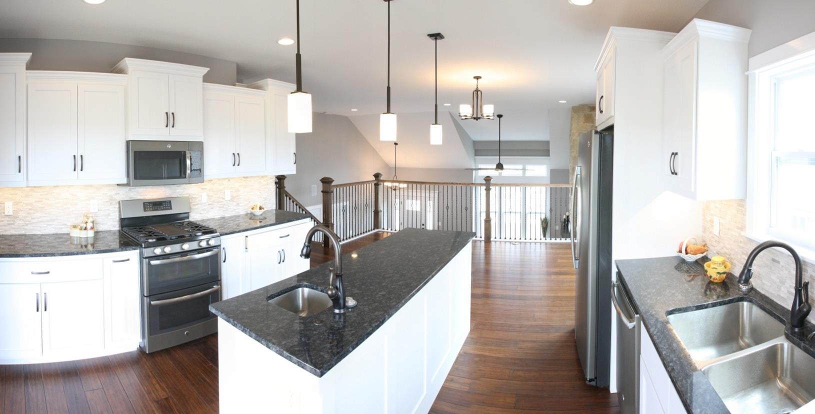 Salb Homes,66046
