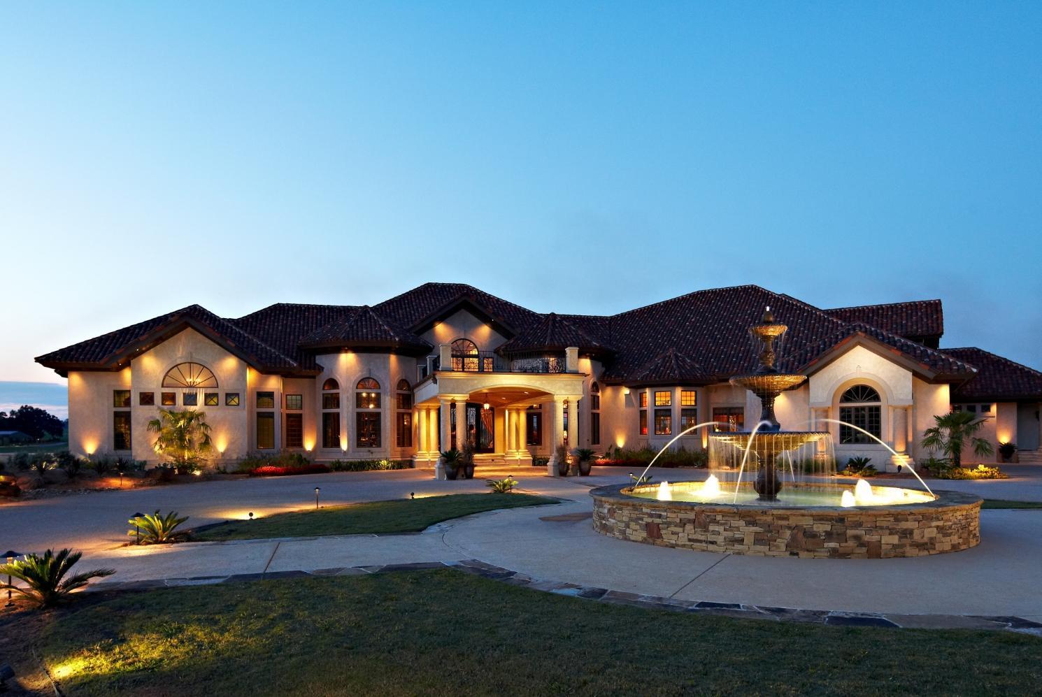 Scott Hamilton Custom Builders.,75605