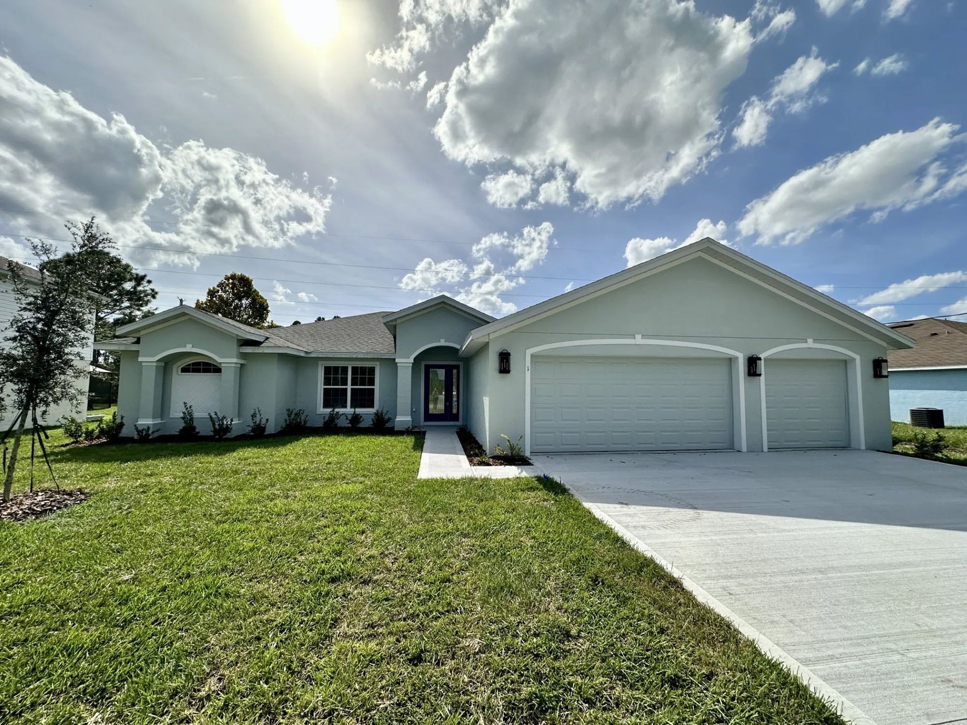1 Seven Oaks Pl:Elevation