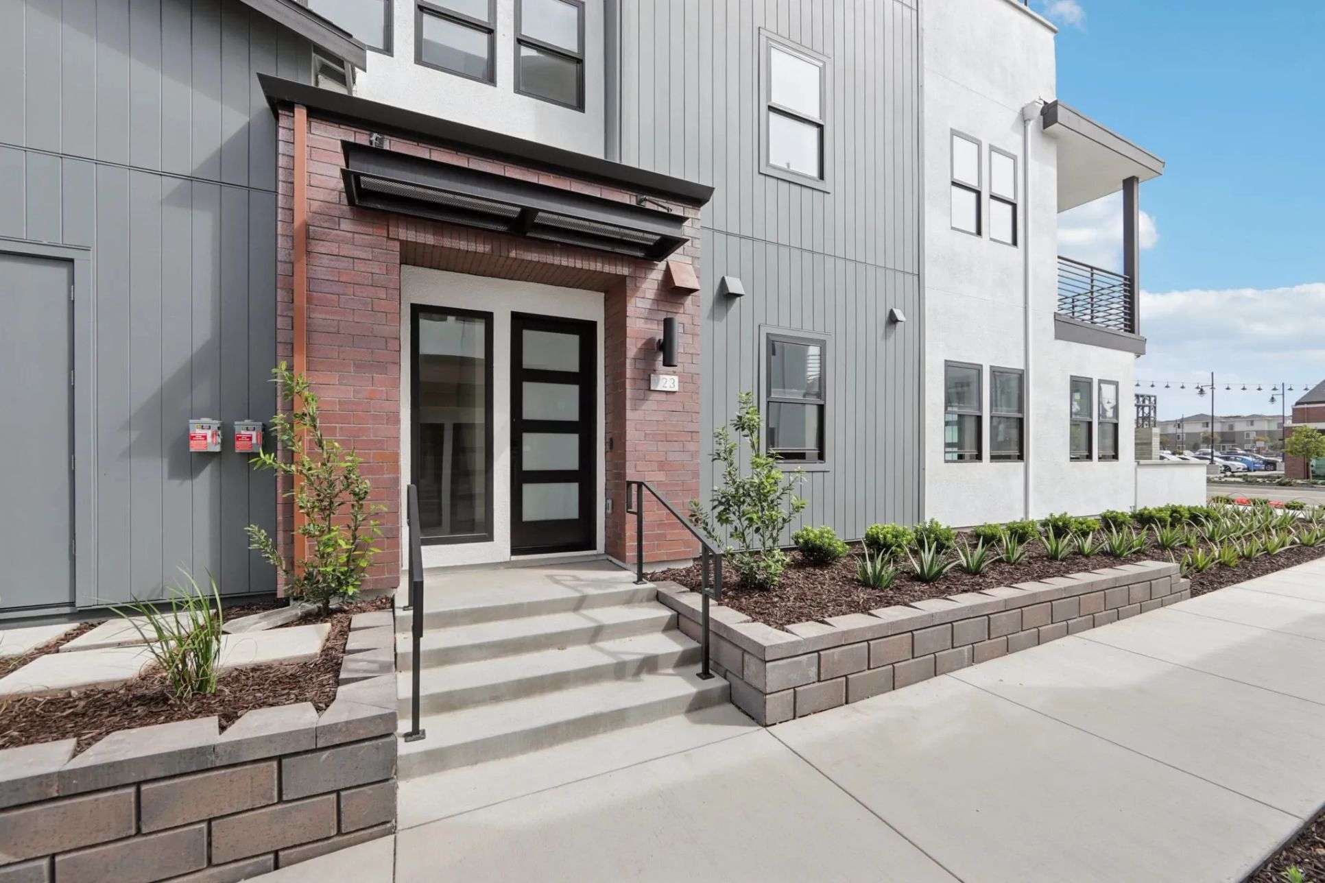 Rooftops Lot 301:Rooftops Lot 301