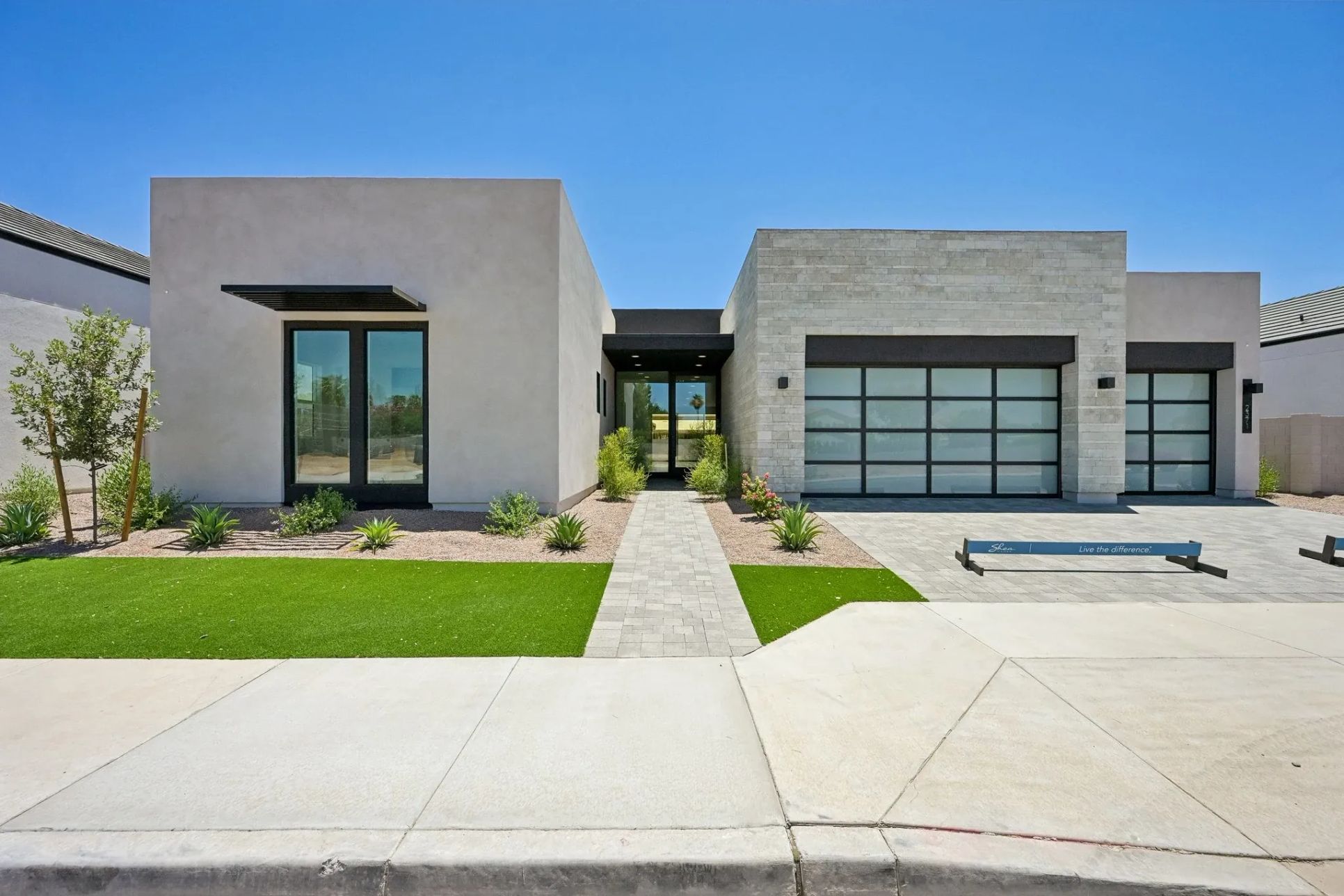 Lot 49 Exterior