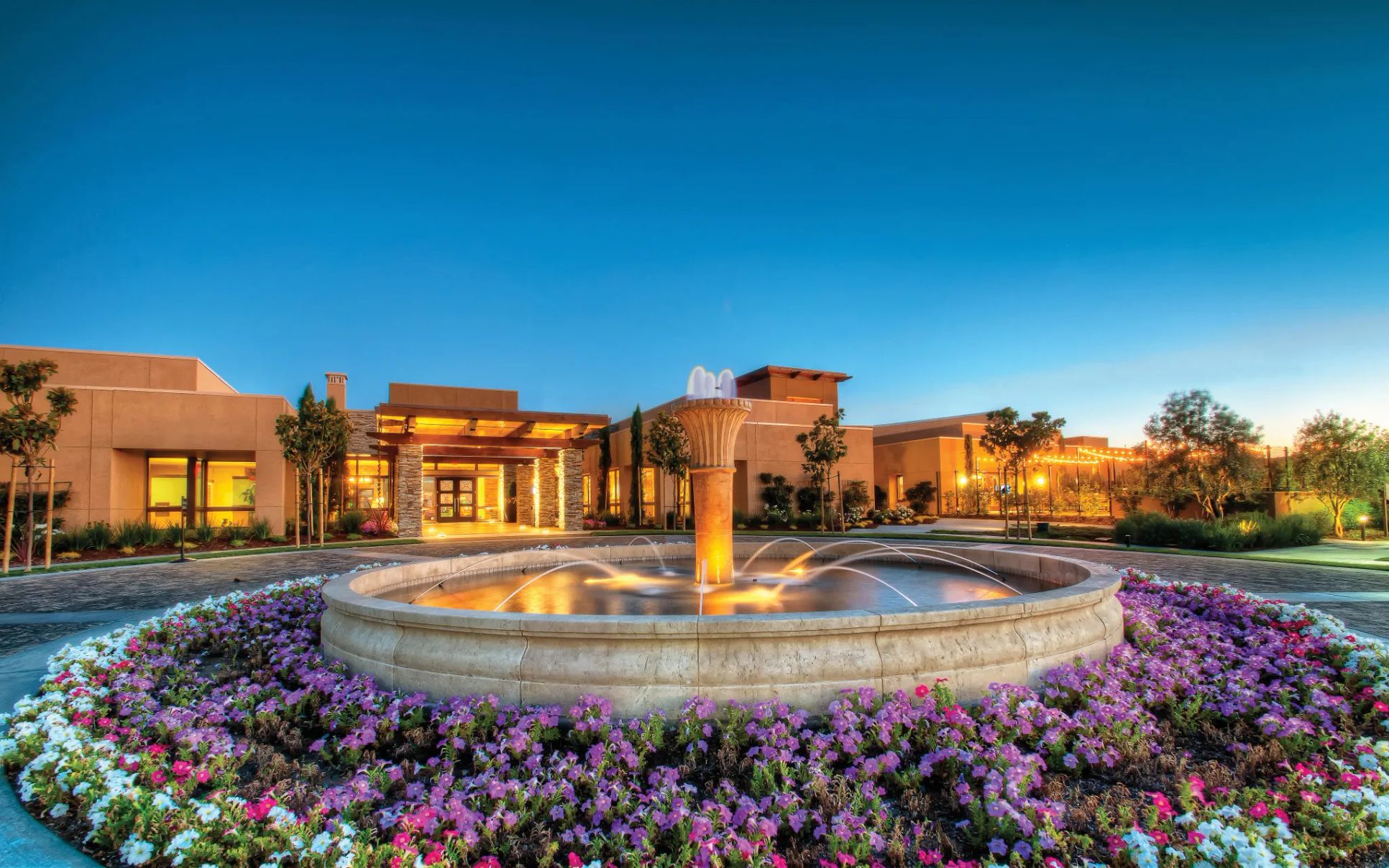 Front Entry of Club Los Meganos:Front Drive of Club Los Meganos