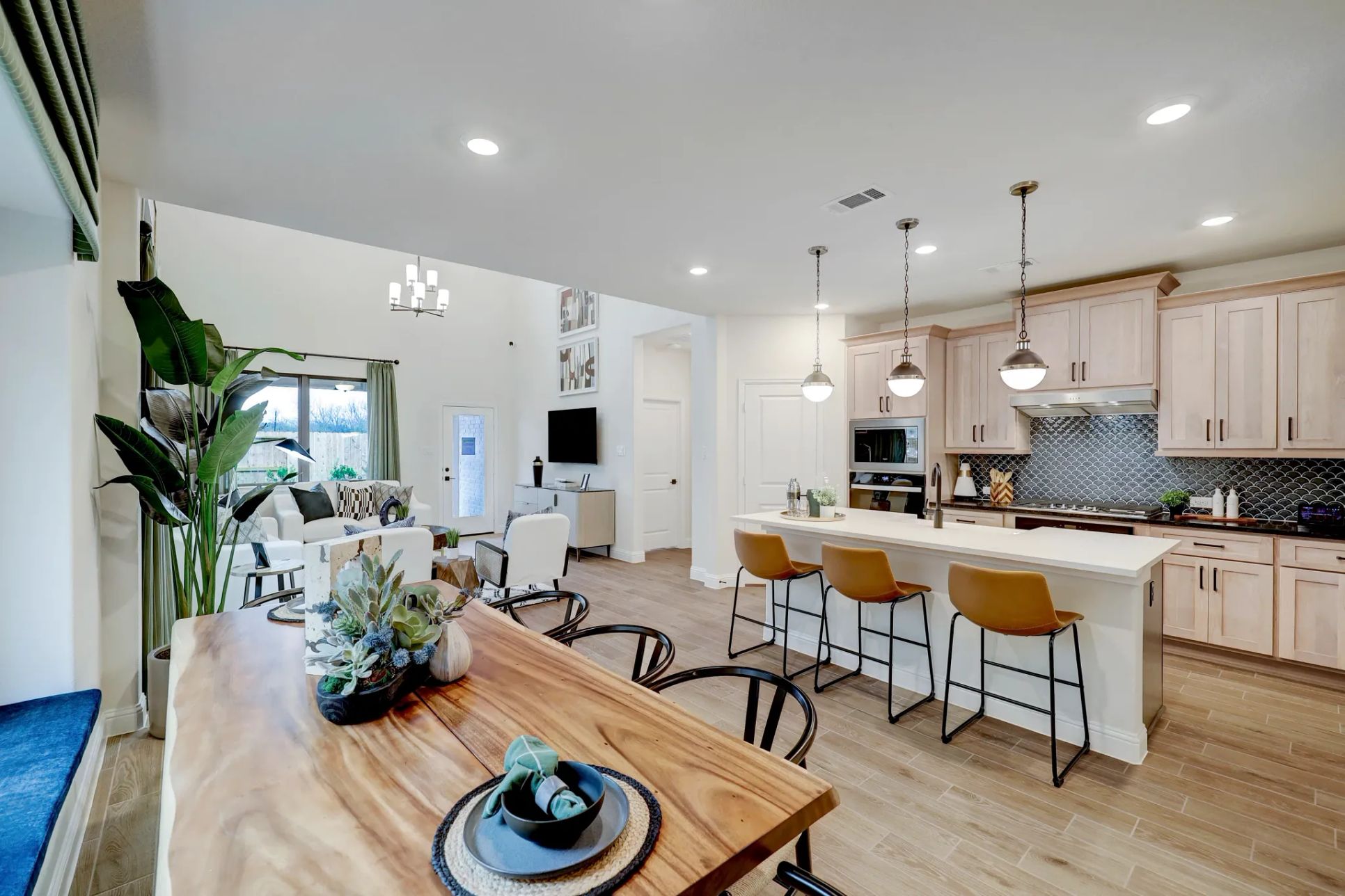 Kitchen-dining:Model home kitchen-dining