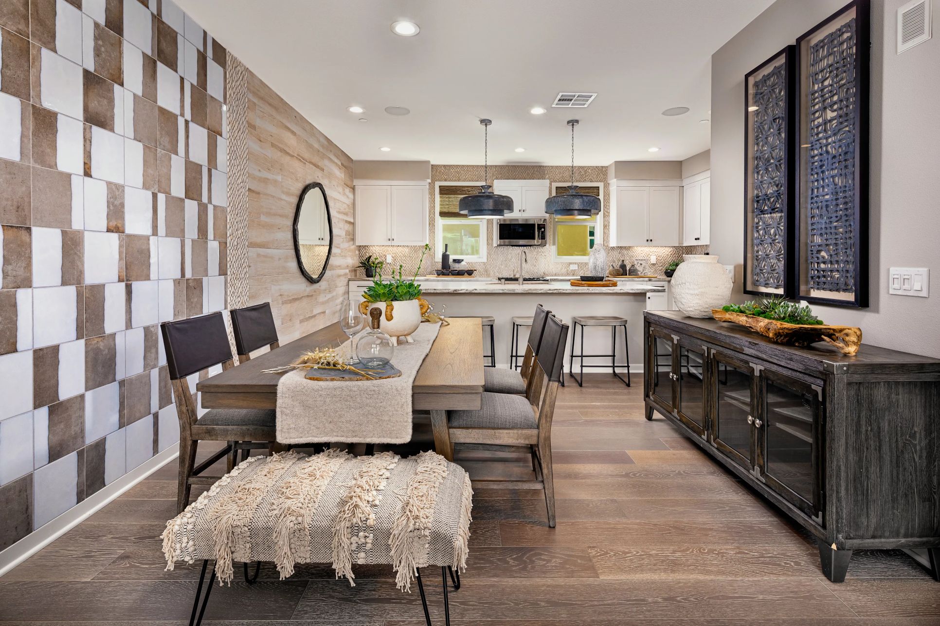 Dining/Kitchen:Dining/Kitchen