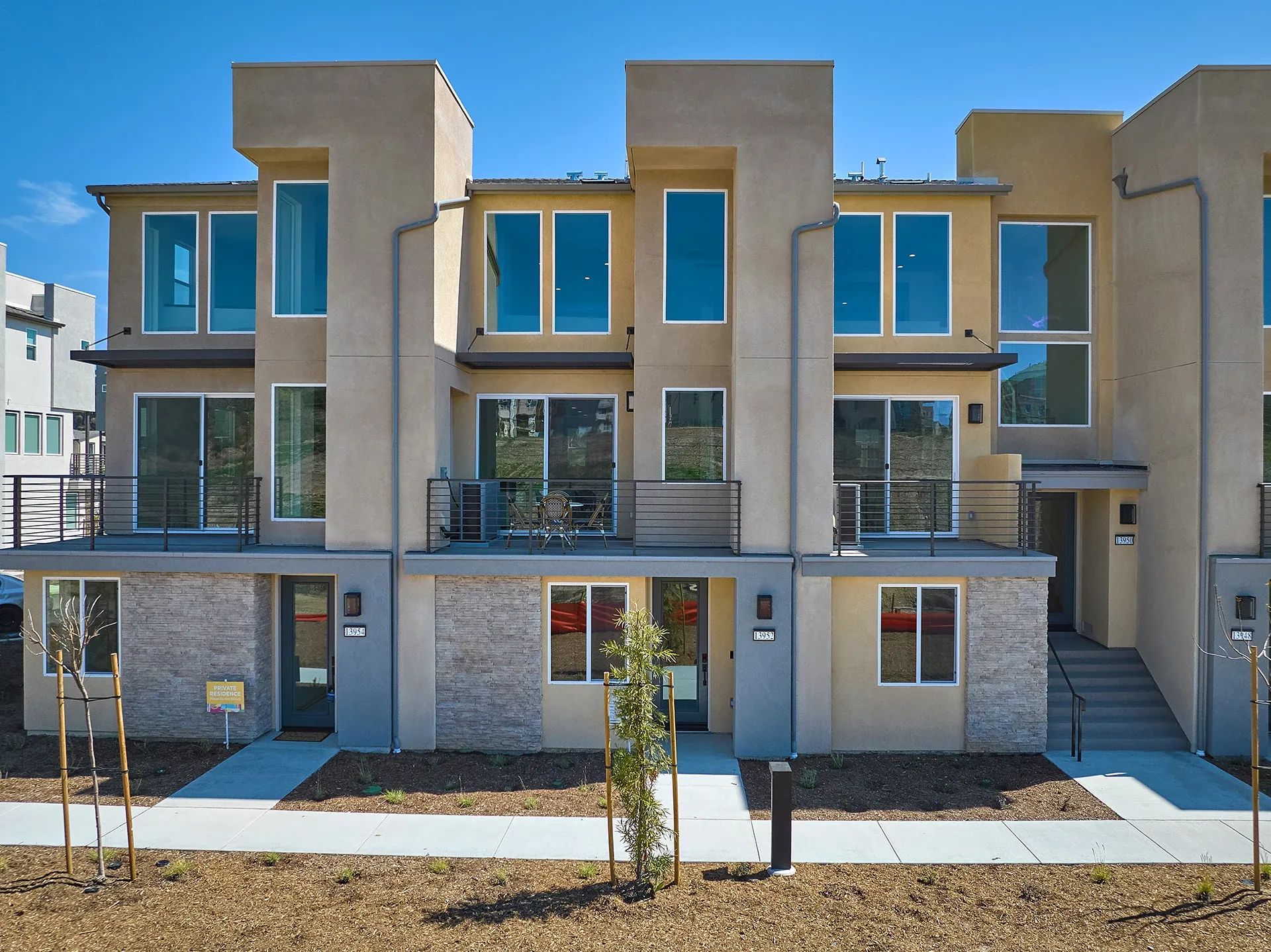 Exterior:Exterior
