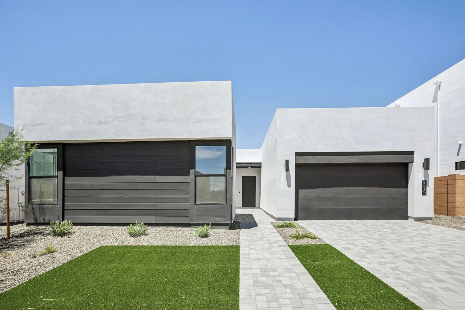 Lot 1110 Exterior