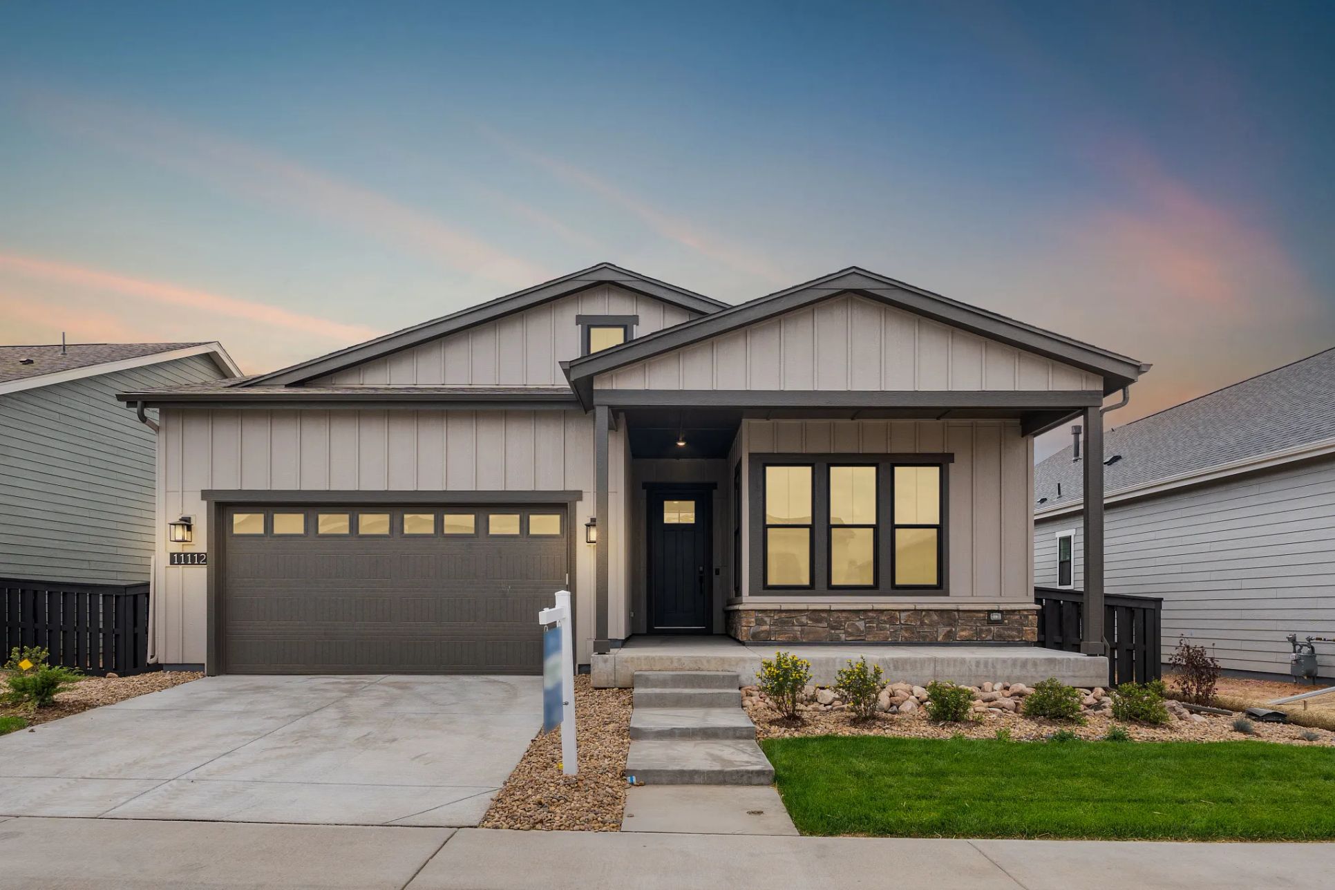 Solstice Horizon Crimson Sky QMI 5044 Exterior:Homesite 44 Exterior