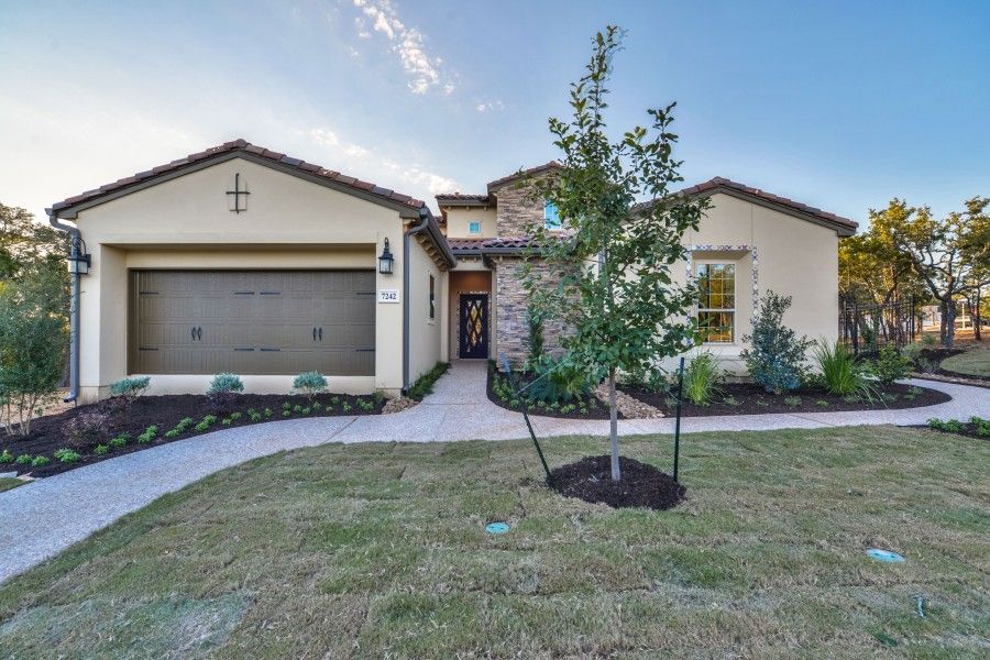 The Bluff at the Dominion