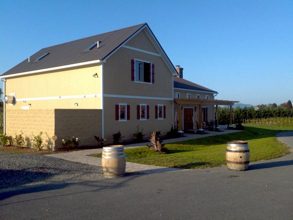 Slate Creek Builders,24060