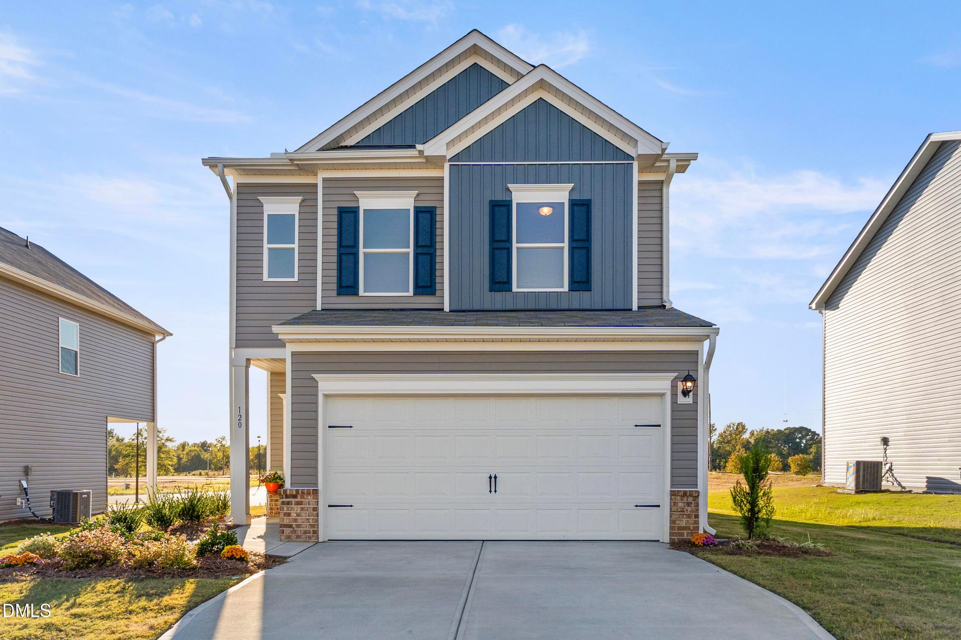 Exterior:The Manchester