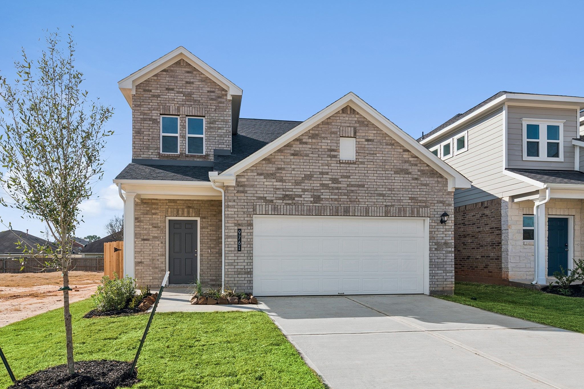 Exterior:The Sparrow II- Front Exterior