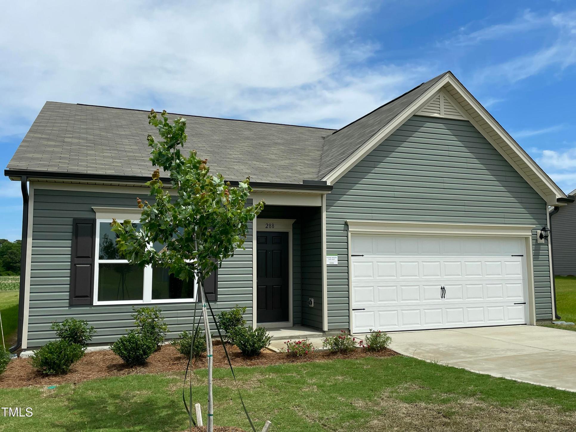 Exterior:Move in ready