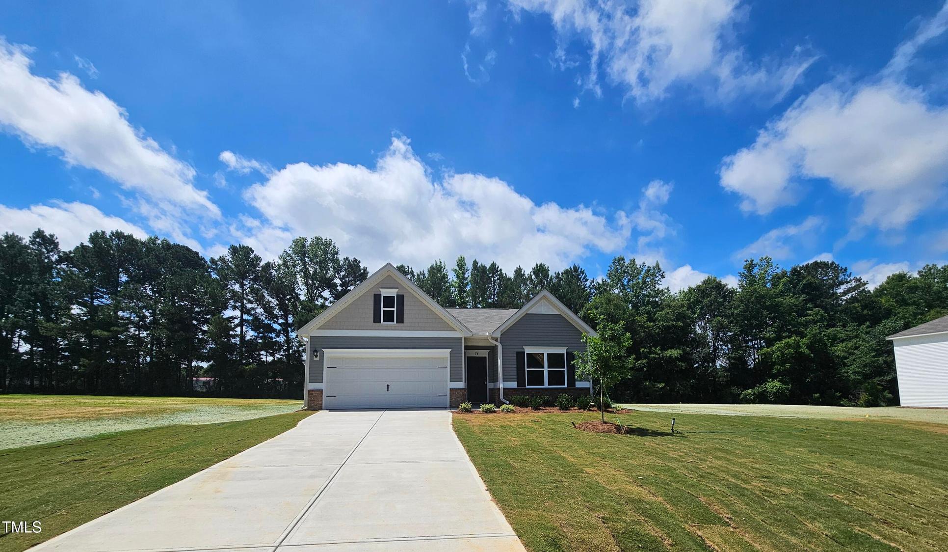 Exterior:Half Acre Lot Exterior