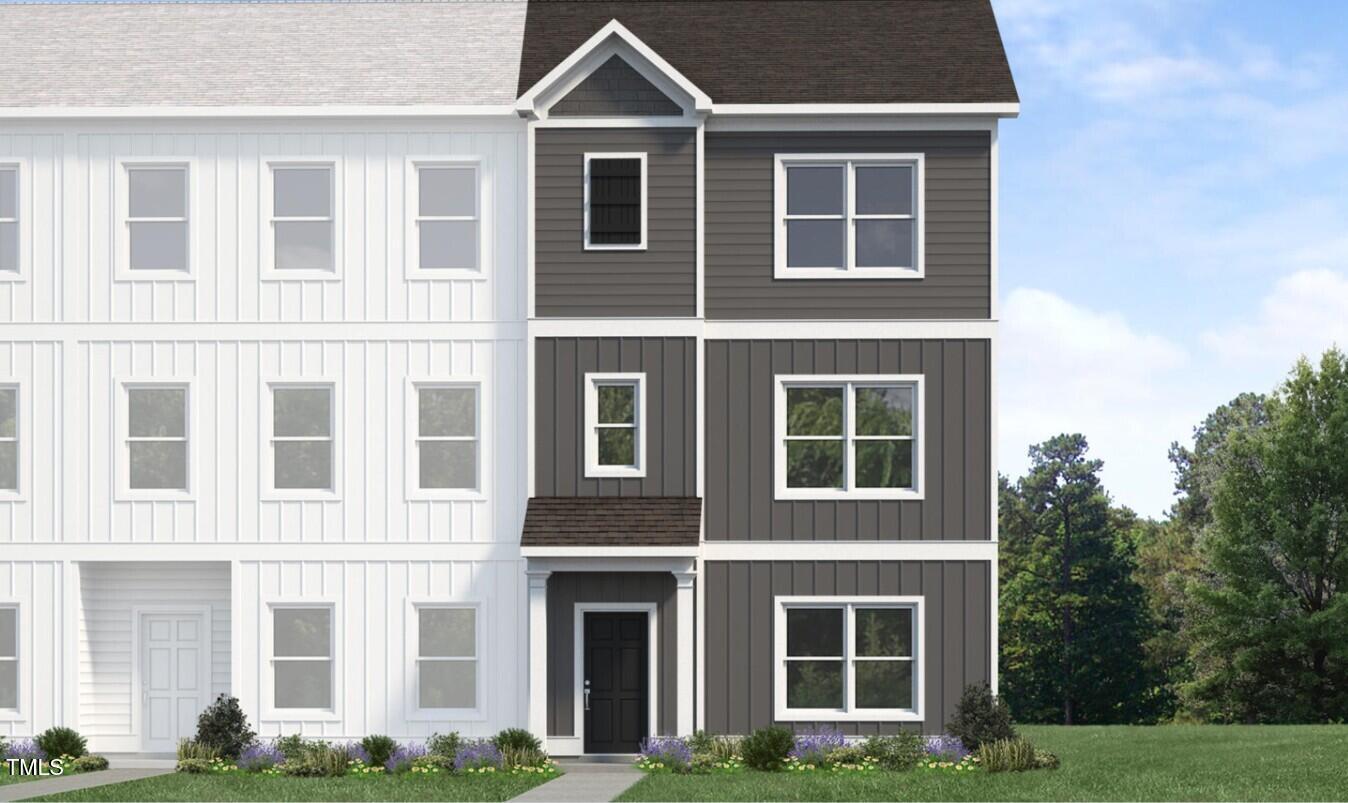 Exterior:Radcliffe A- End Unit