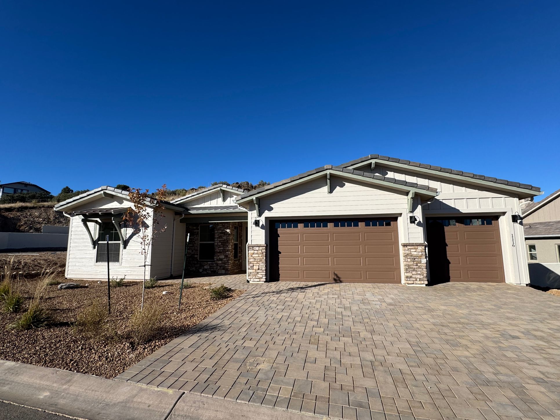 1116 S Lakeview Dr:Mountain Modern