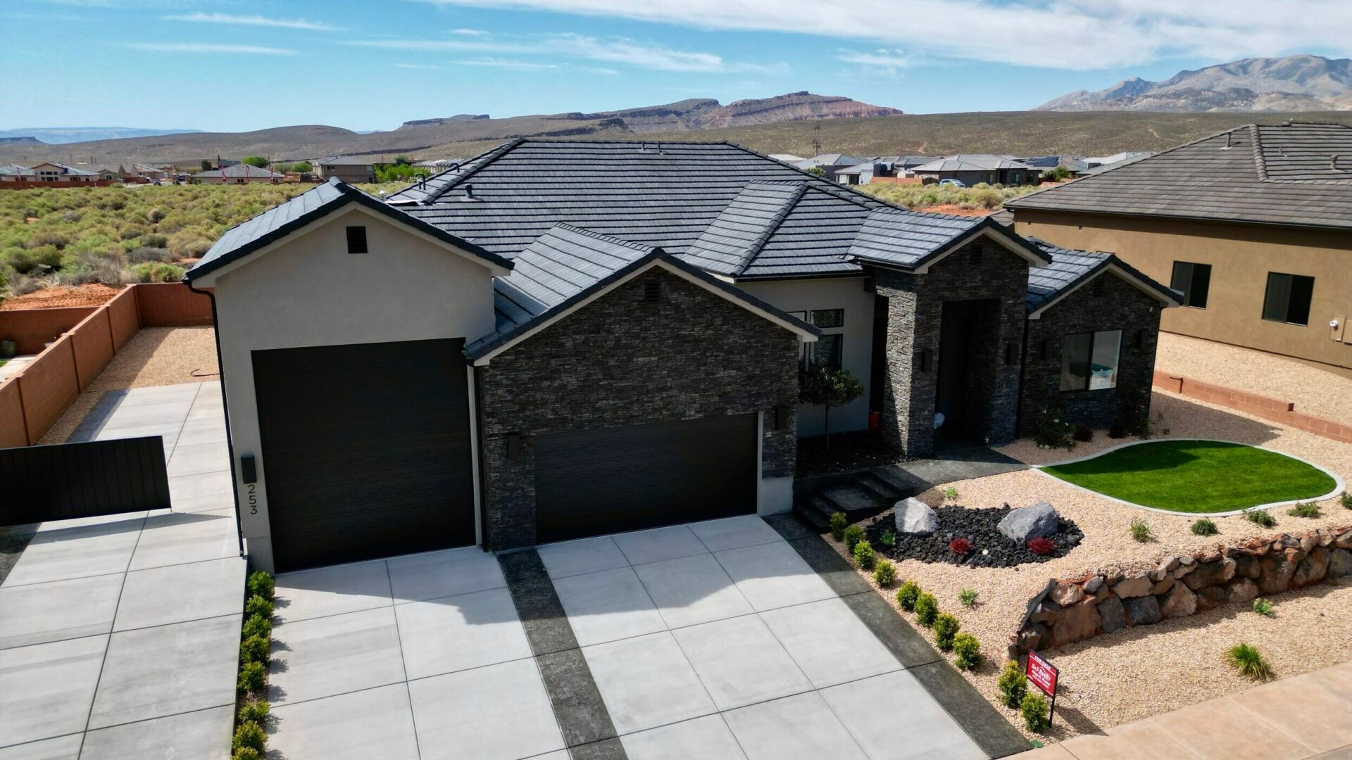 Exterior:dji_fly_20250423_114132_541_1745441950136_photo