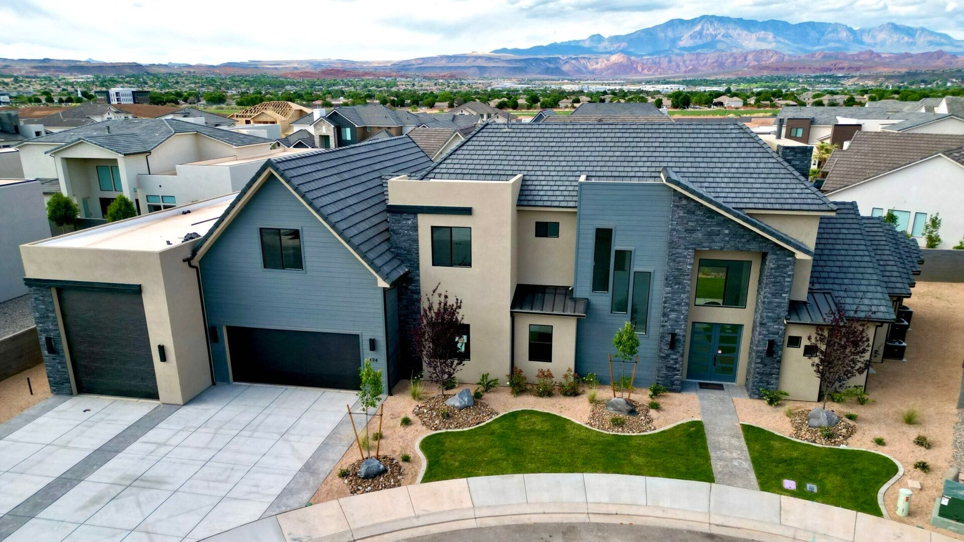 Exterior:dji_fly_20250430_171030_565_1746115772223_photo