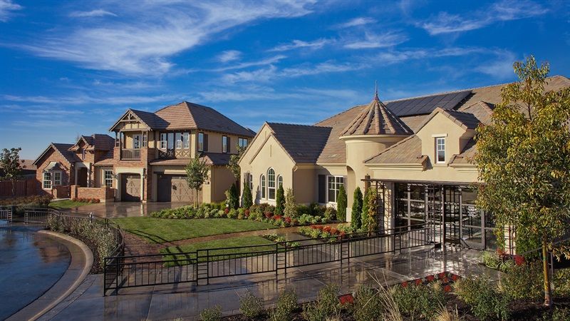 Laurelton at Blackstone