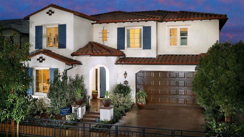 Stratford at Del Sur