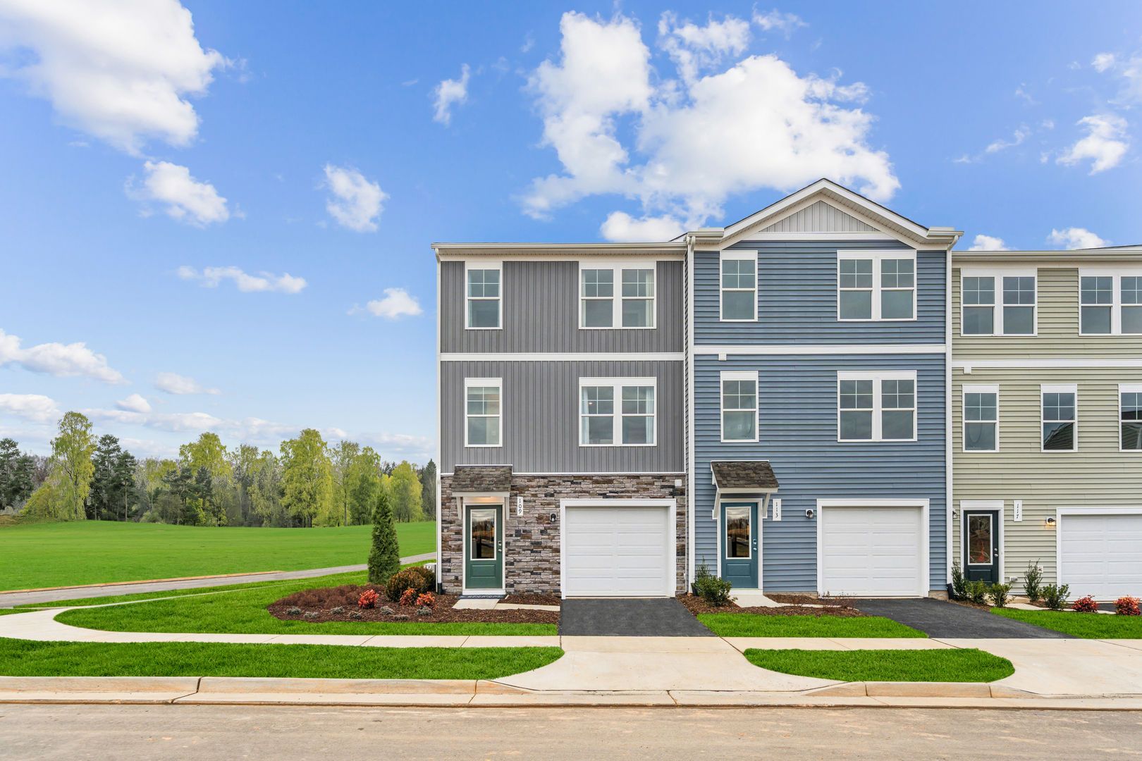 Essence at Colonial Circle Townhomes,22902