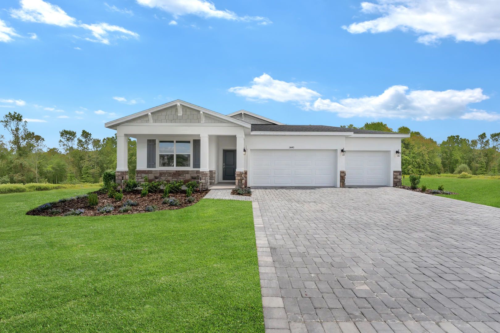 Sorrento Pines,32776