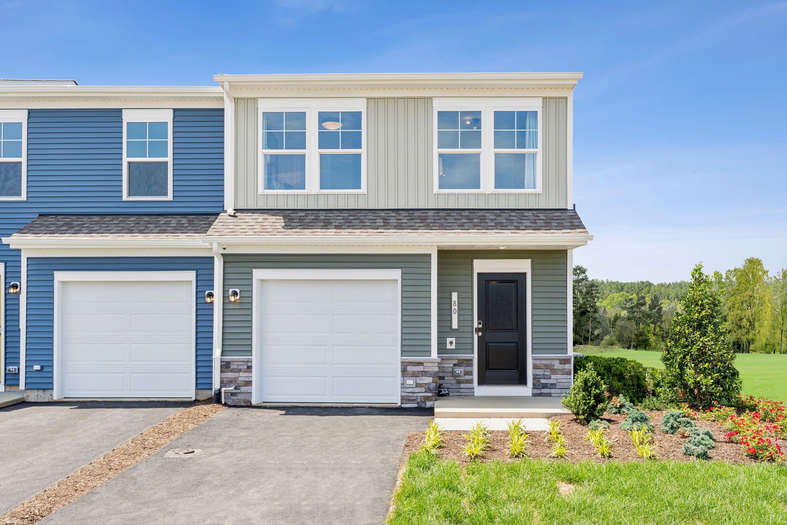 Essence at Trinity Townhomes,29209