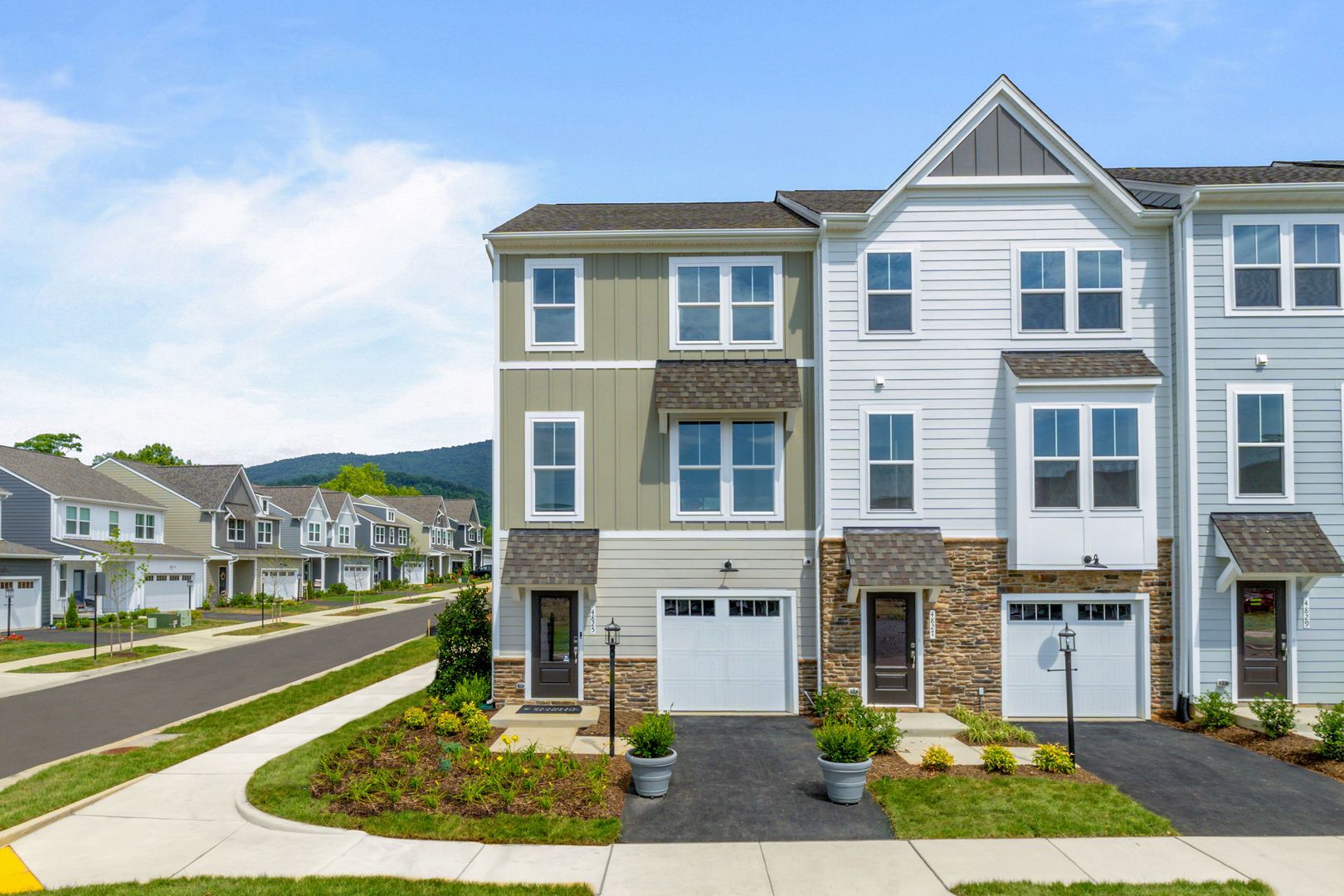 Pleasant Green Townhomes,22932