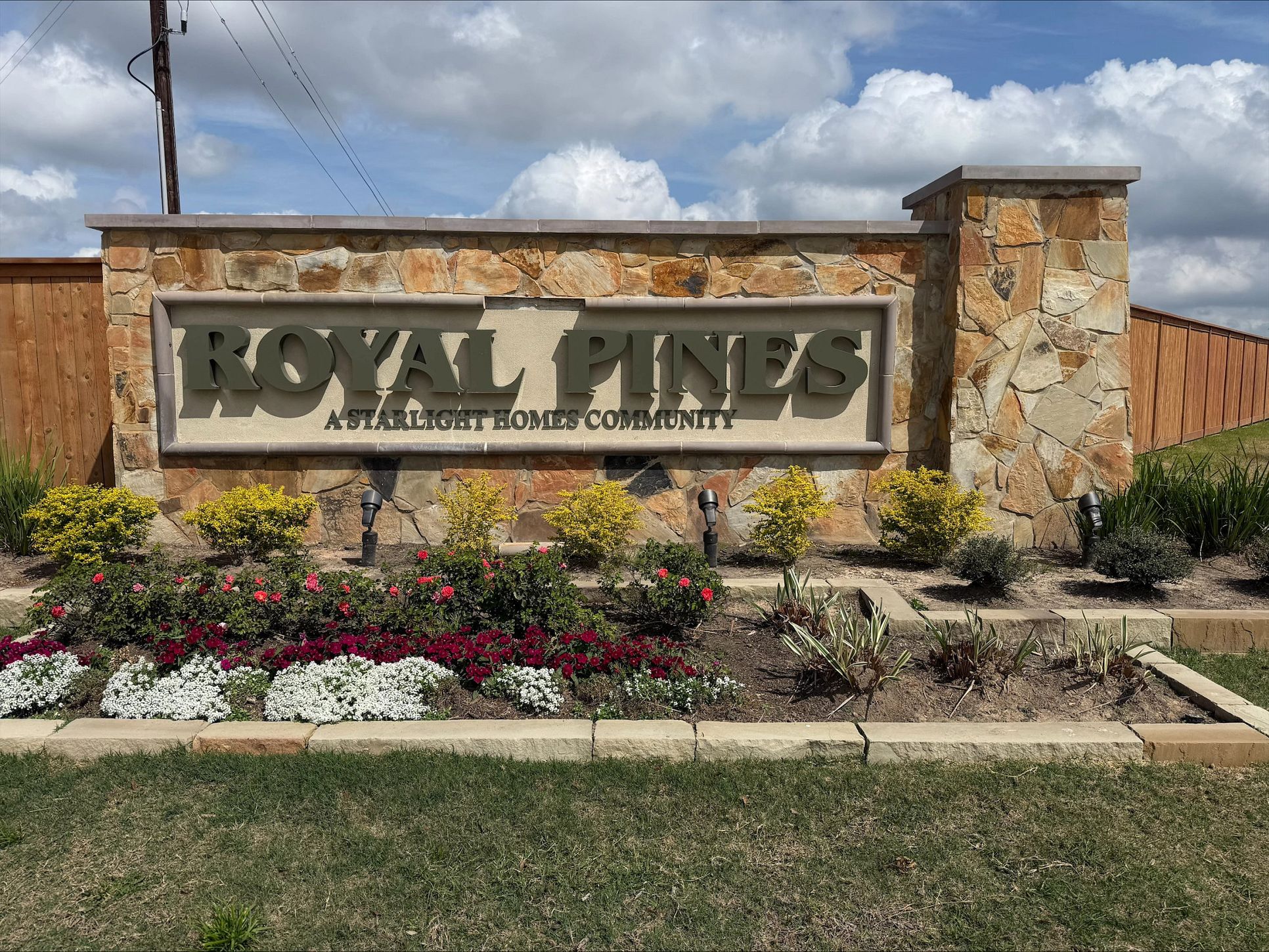 Royal Pines,77365
