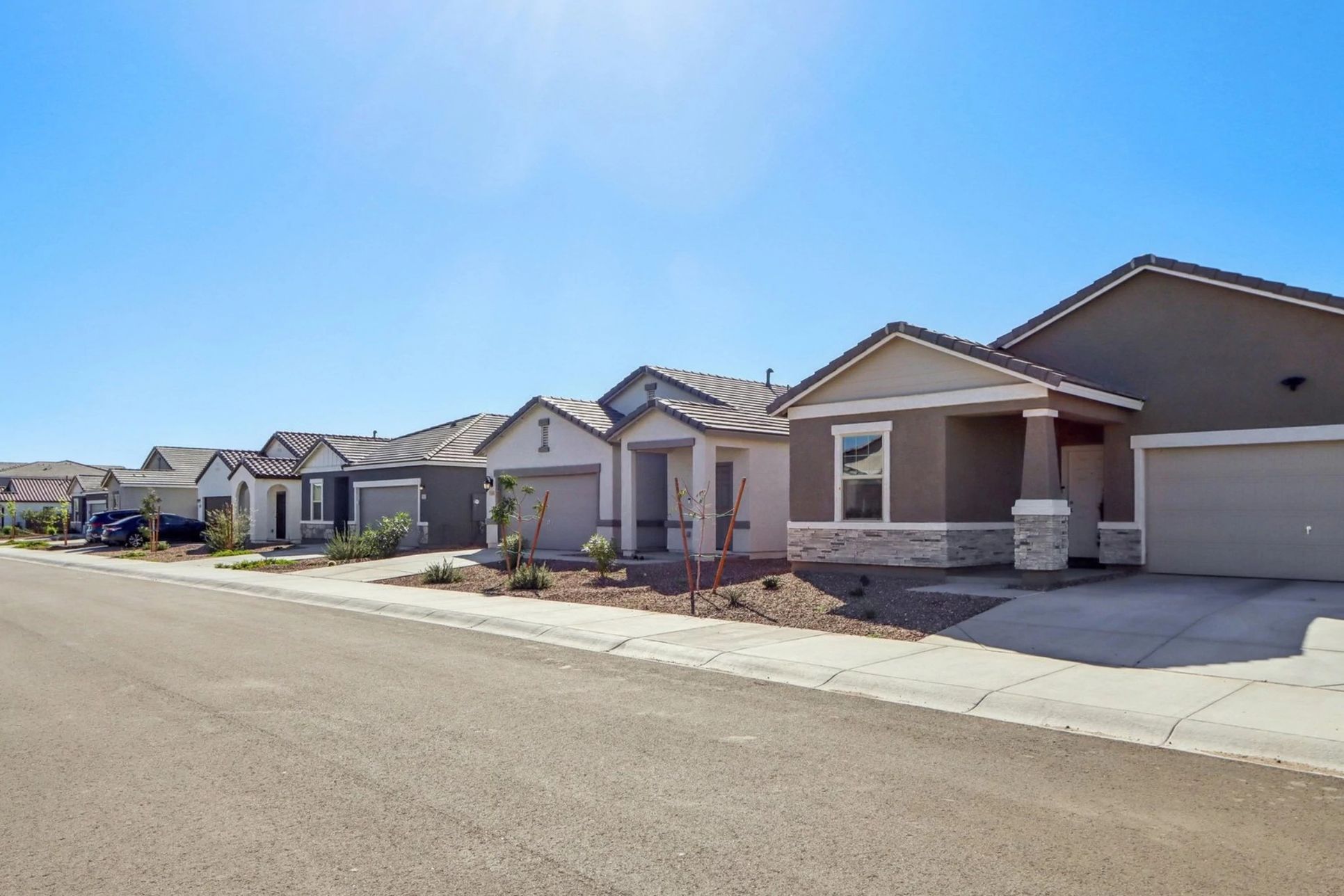 Stonebridge Manor,85355