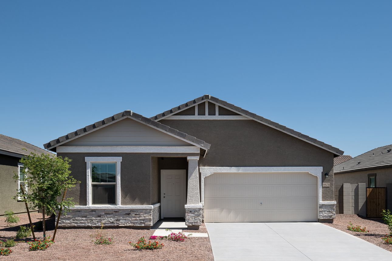 Wales Ranch,85140