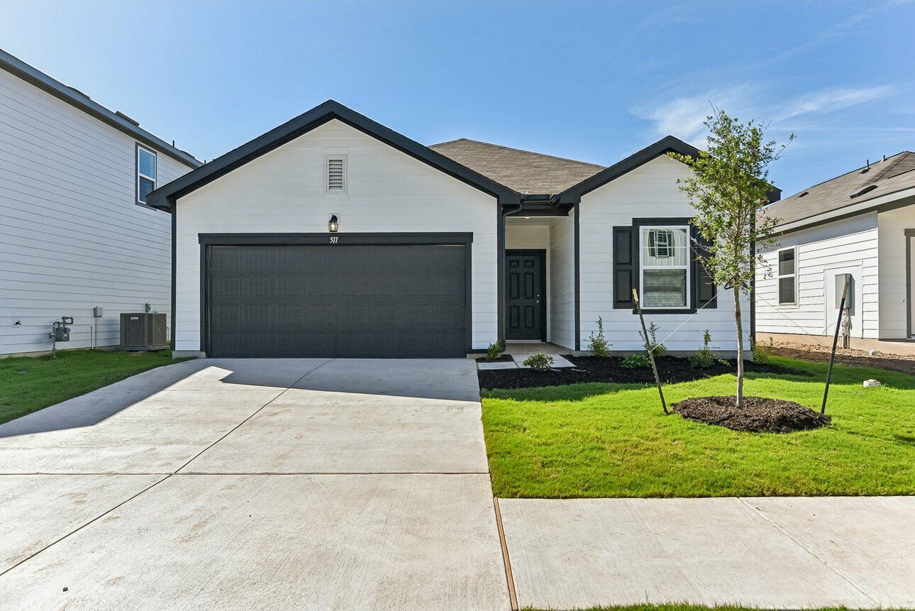Sunset Oaks,78656