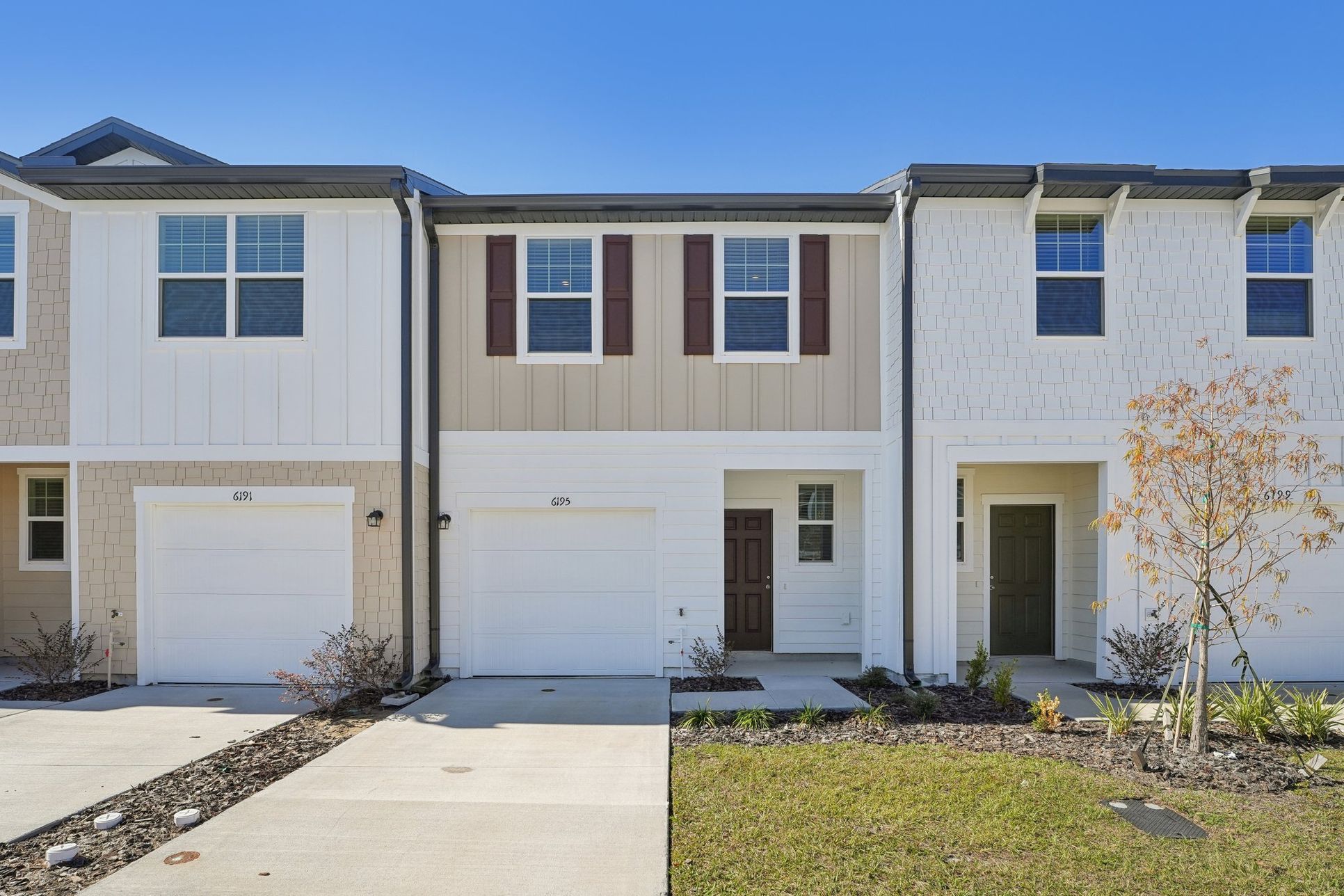 Clinton Townhomes,33525