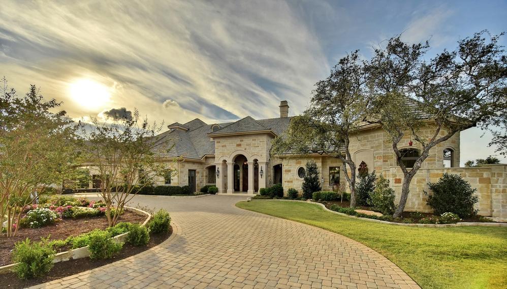 Steve Hughes Custom Homes,78669