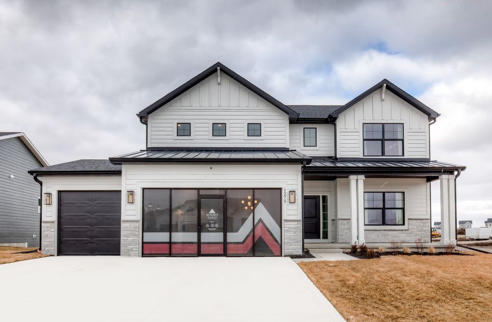 Stratford Crossing in Waukee, IA New Homes by Summit Homes