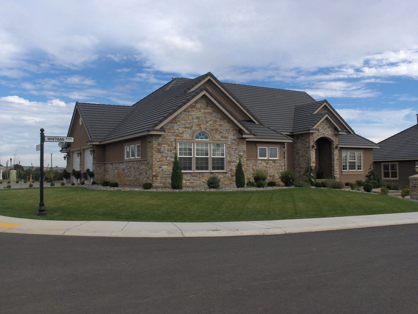 Summit Crest Construction,98908