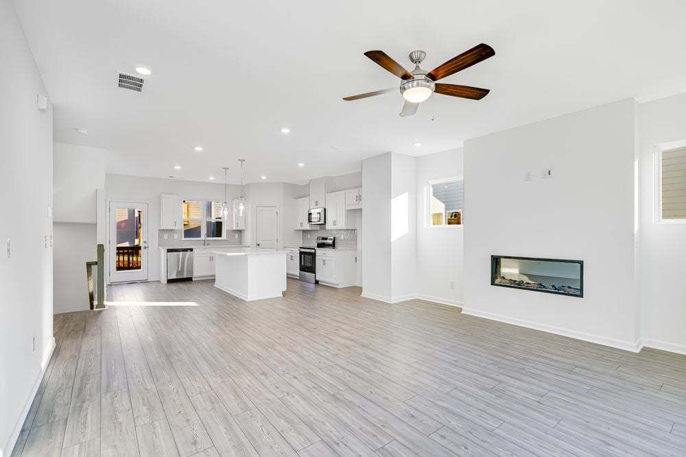 hj-ga-atlanta-chandler-run-forsyth-lot-183-tv-lounge-to-kitchen-001