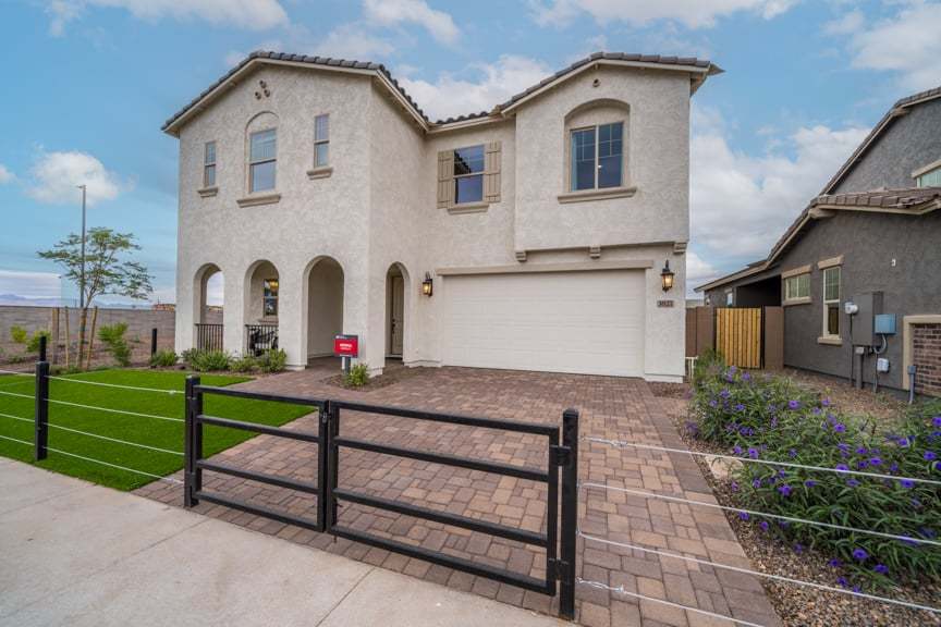 Hawes Venture Imperial_Exterior 3827 S Daisy