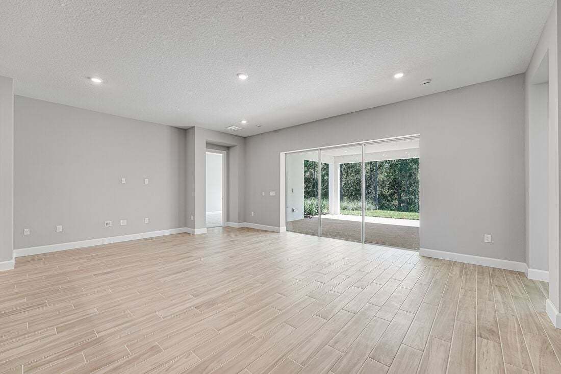 hj-fl-orlando-esplanade-at-center-lake-ranch-ambra-lot-27-tv-lounge-01