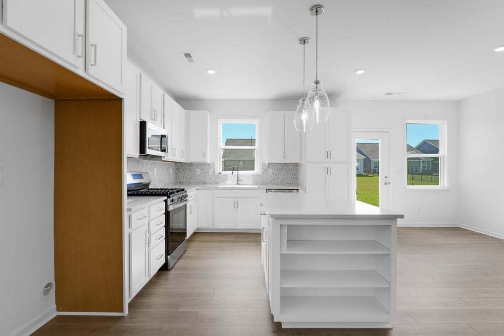 hj-nc-charlotte-esplanade-at-northgate-bali-lot-196-kitchen-002