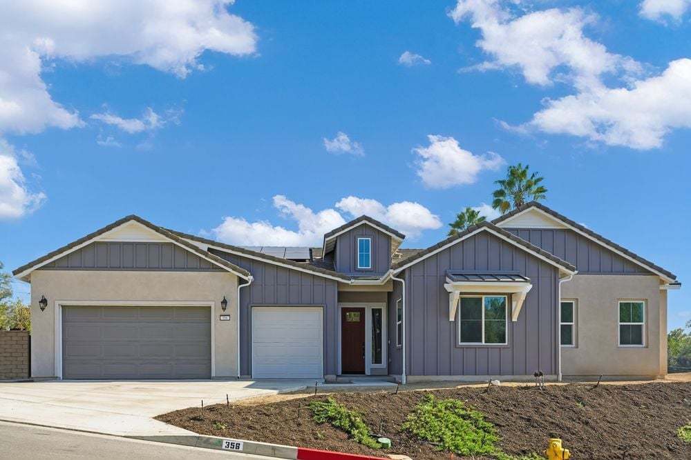 hj-ca-socal-la-colina-iris-lot-61-front-002