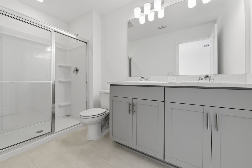 hj-fl-sarasota-vinterra-townhomes-jasmine-lot-148-bathroom-002