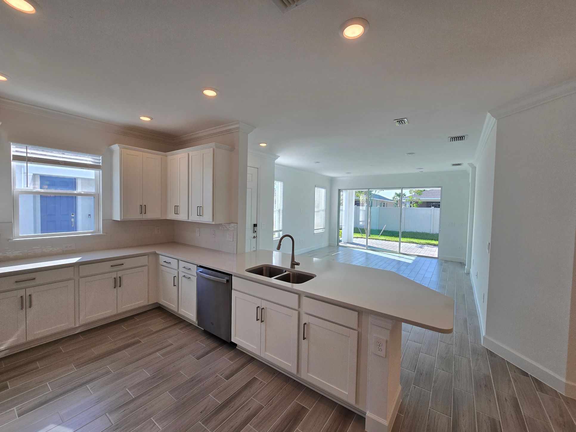 20251204_101036_Jordany Cormier