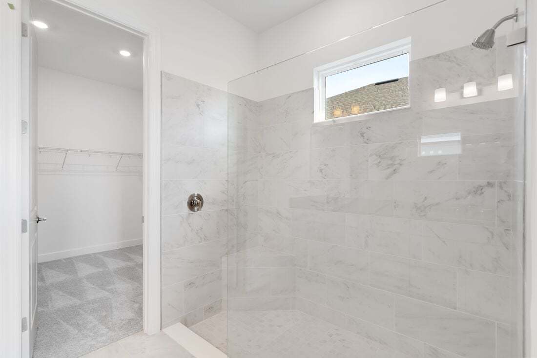 hj-fl-orlando-esplanade-at-center-lake-ranch-ambra-lot-70-bathroom-02