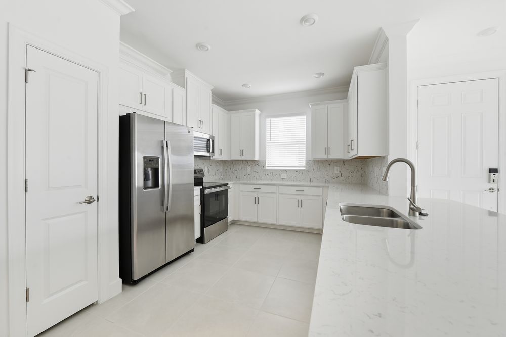hj-fl-ft-myers-naples-the-cove-at-west-port-caicos-lot-133-kitchen-001