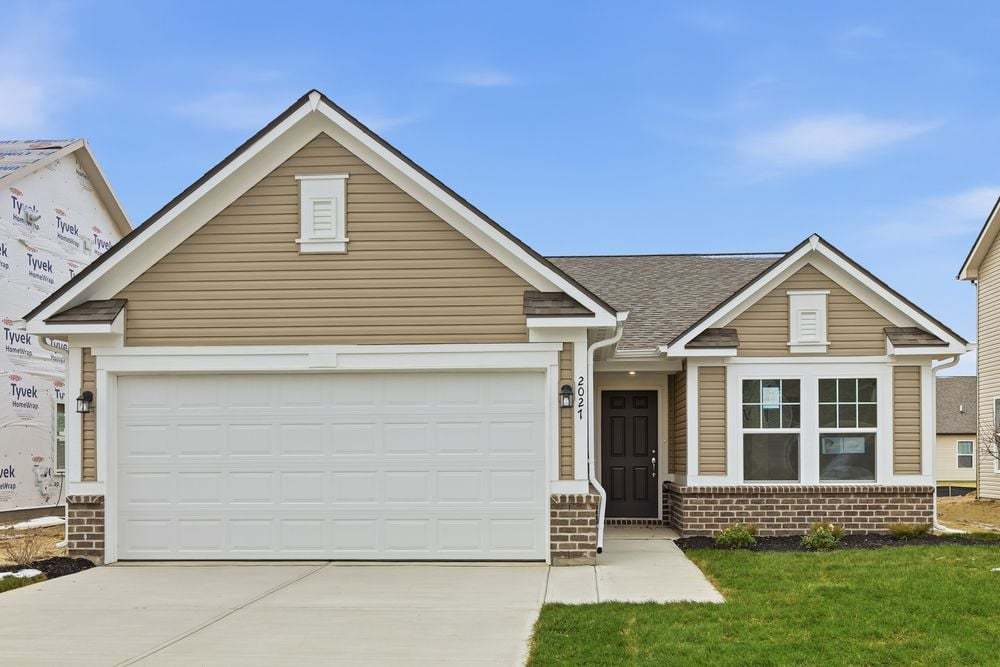 01 front exterior-in-shelbyville-twelve-oaks-s1350-lot-44